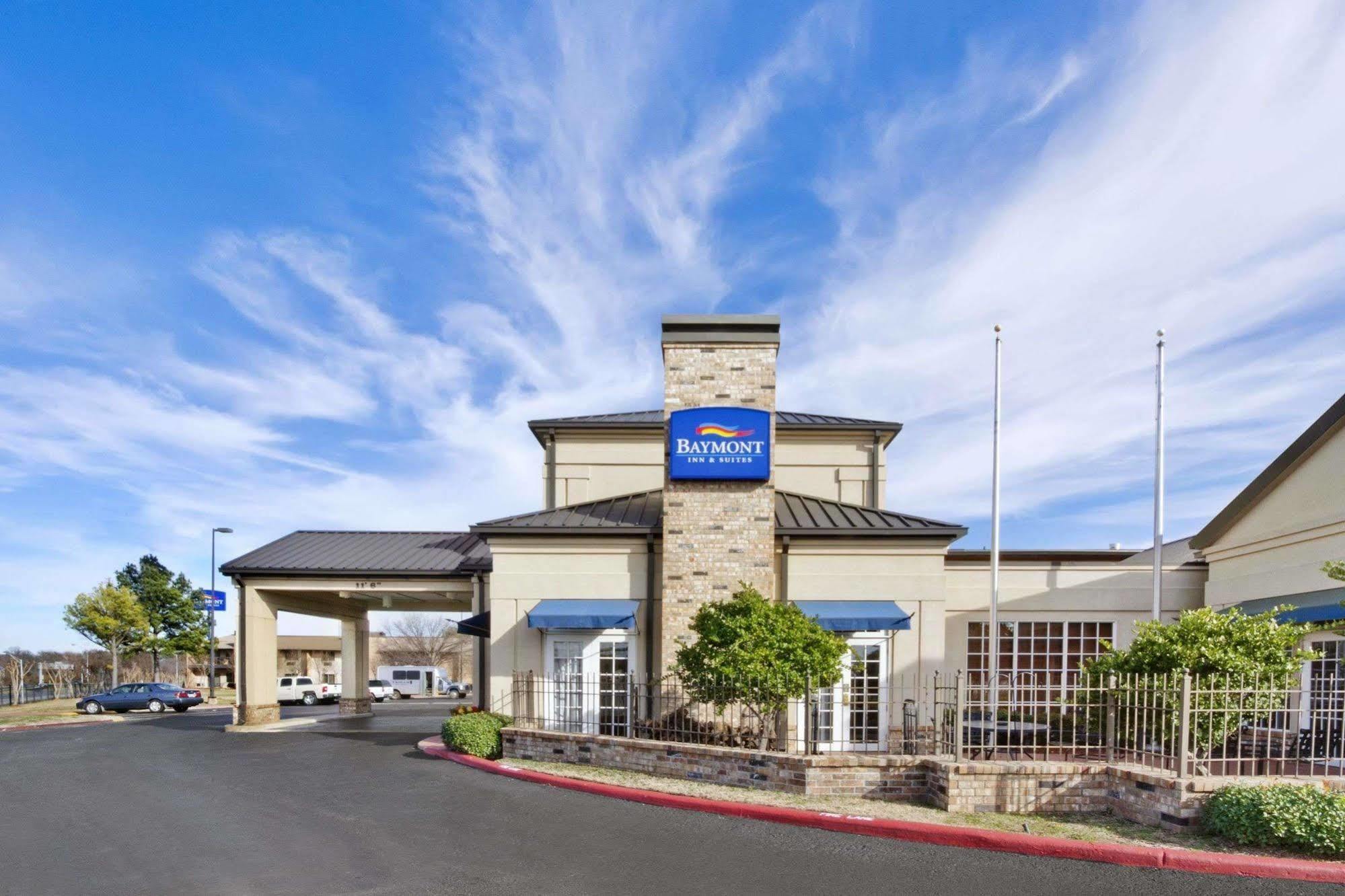 Baymont Inn And Suites Shreveport Airport Exterior photo